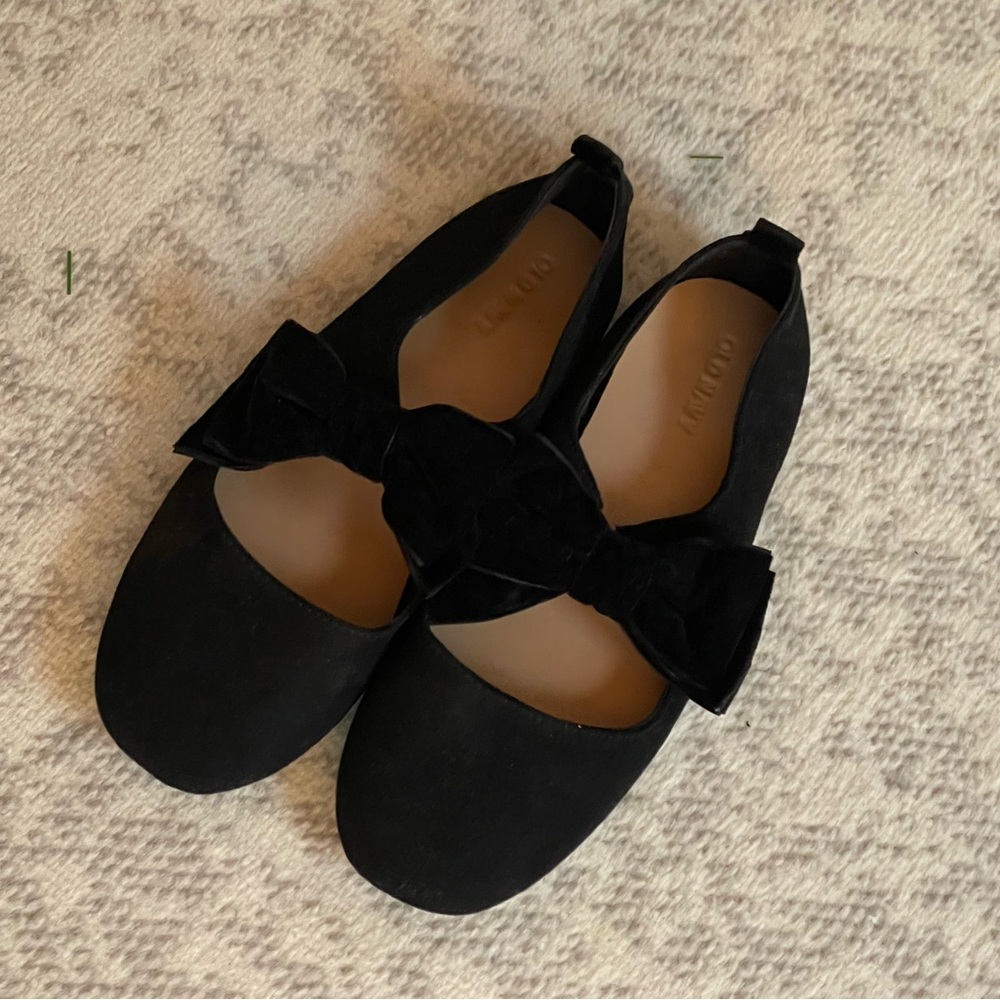 Old Navy Girl’s Black ballet Flats Mary Jane’s with big velvet Bow 5 big kids - Picture 5 of 14